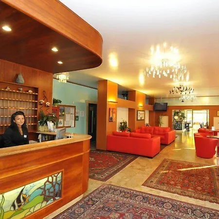 فندق Jadran